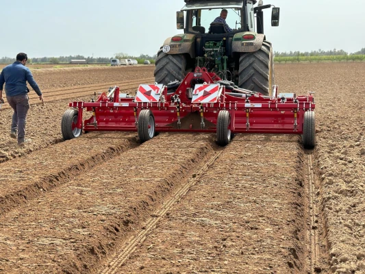 Massano Italy gallery della baulatrice ICARO 4